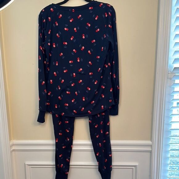 Kate Spade “ Very Cherry” PJ’s - Picture 5 of 11